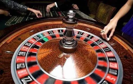 shwecasino apk ငွေသွင်းပြီး Sports Betting Live Casino Slots Esports Myanmar